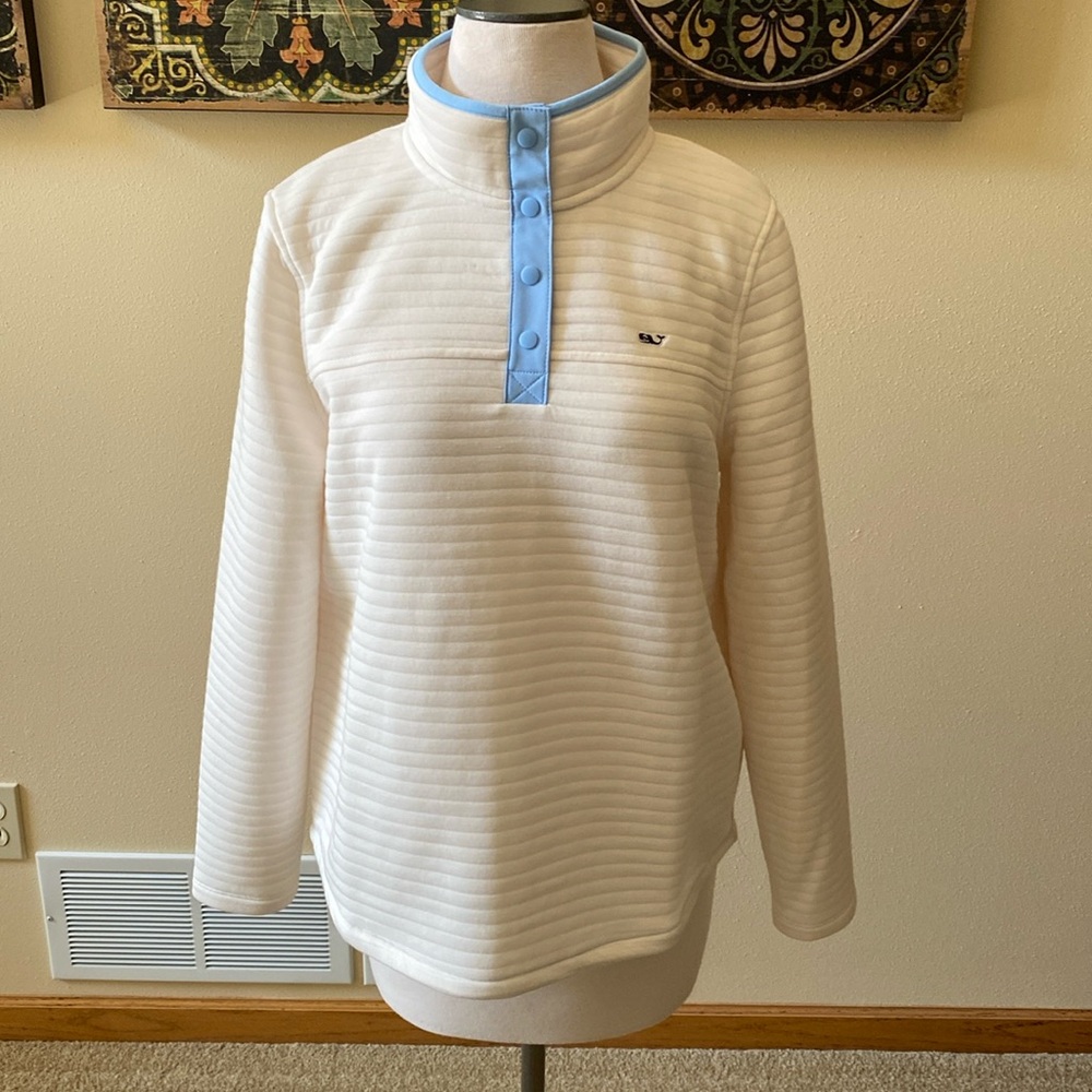 Vineyard Vines White Pullover Sweatshirt with Light Blue Trim NWOT